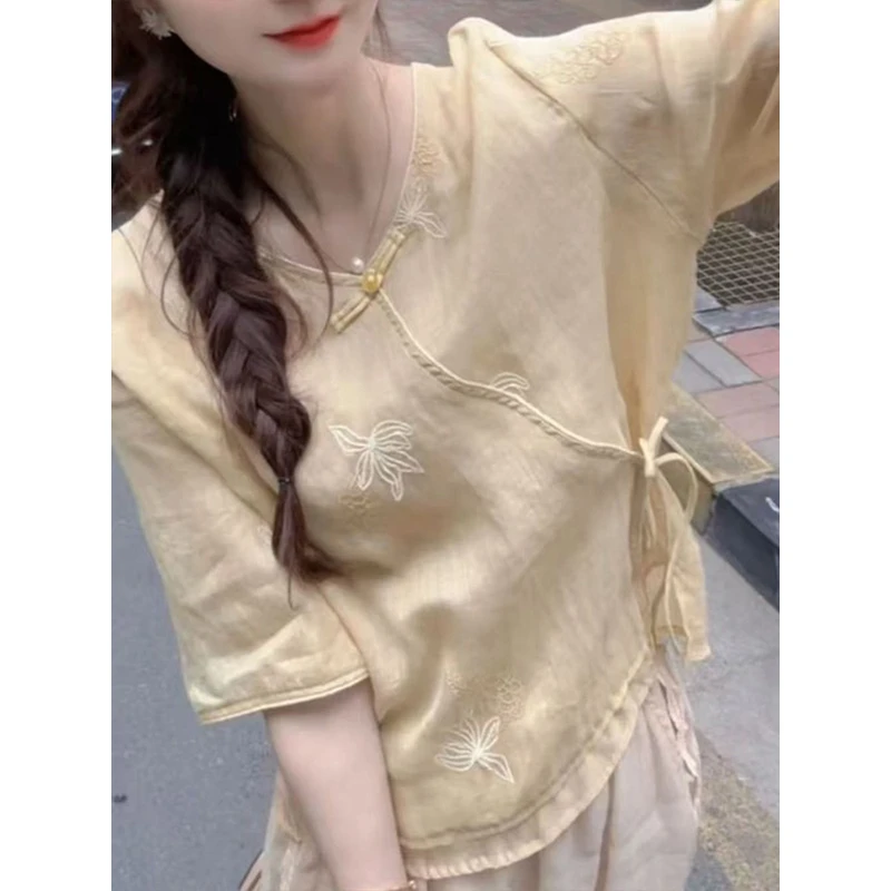 新中式国风亚麻V领套装女2025夏季设计感亚麻小衫裤子刺绣两件套