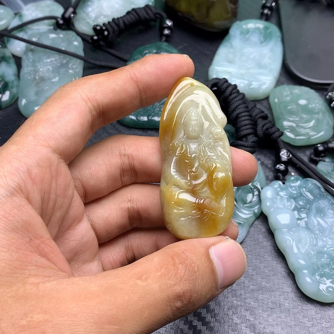 爽***歪翡翠未镶嵌颈饰缅甸天然翡翠a货