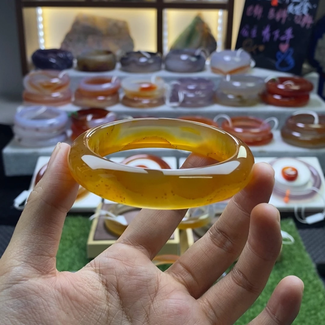 手镯玛瑙/玉髓未镶嵌?****子