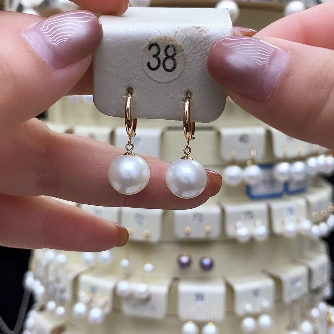 18K金镶嵌淡水珍珠耳饰