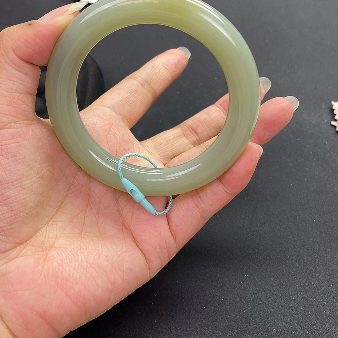 和田玉未镶嵌珠宝奇石和田玉手镯55.56