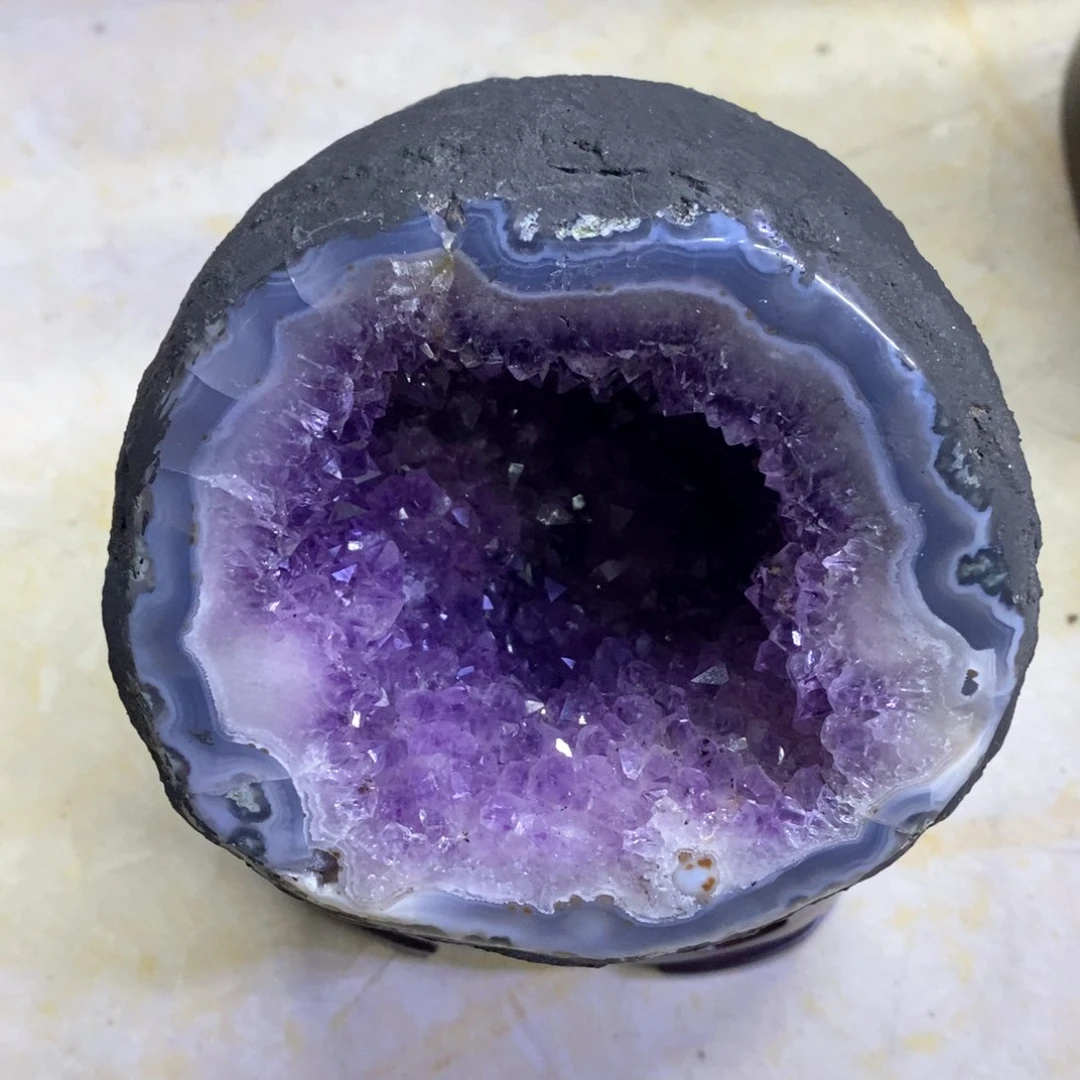 水晶摆件未镶嵌好好