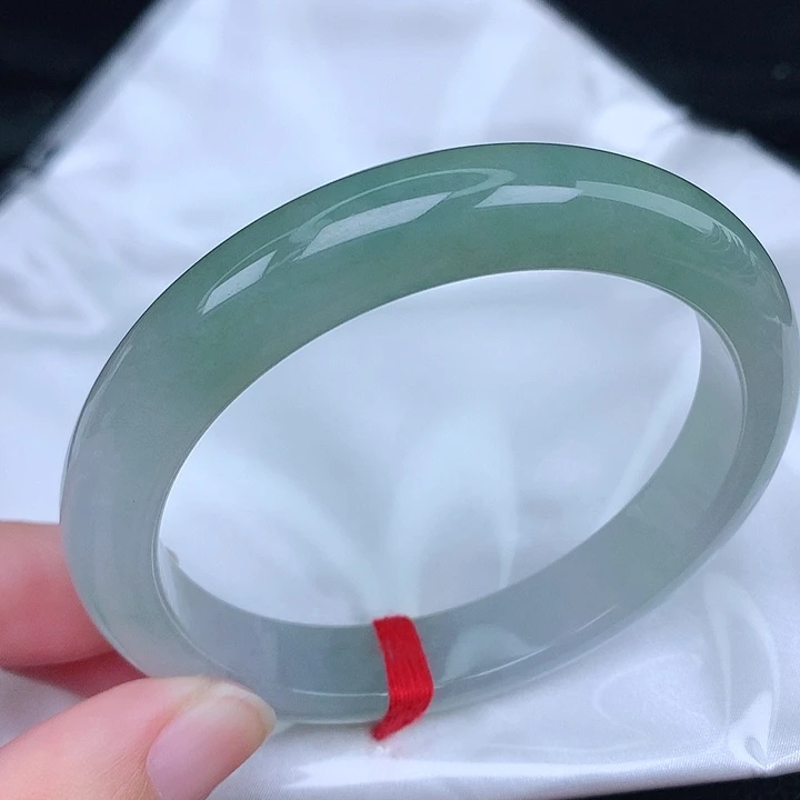 未镶嵌手镯翡翠天然