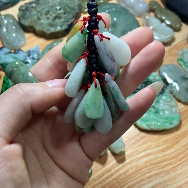 翡翠未镶嵌颈饰翡翠吊坠