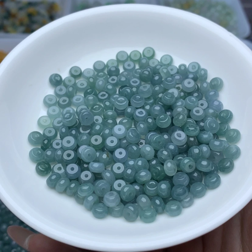 【闪购商品】翡翠手链未镶嵌卡3乘5.5冰蓝水算盘60颗