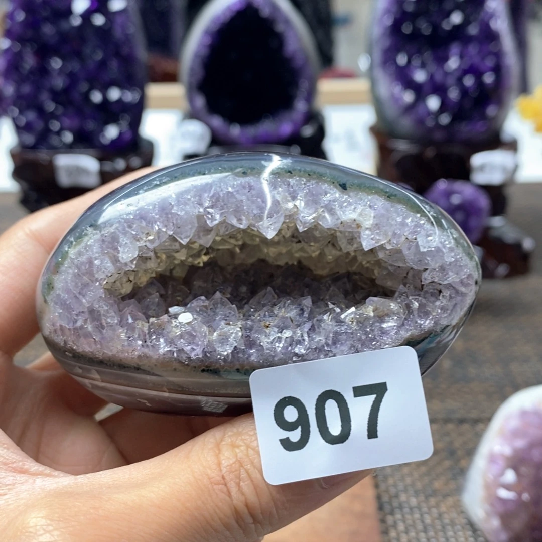 紫晶未镶嵌大型摆件（非配饰）