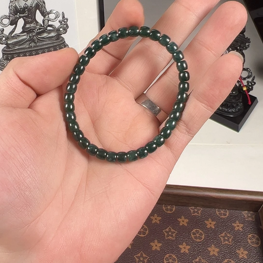 翡翠未镶嵌手链溜达玩溜达玩