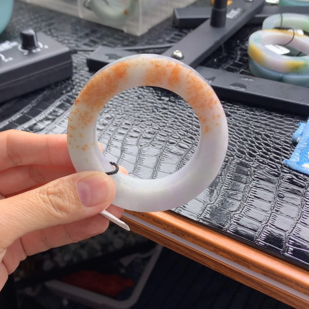 岚***岚未镶嵌纯天然A货翡翠定制翡翠