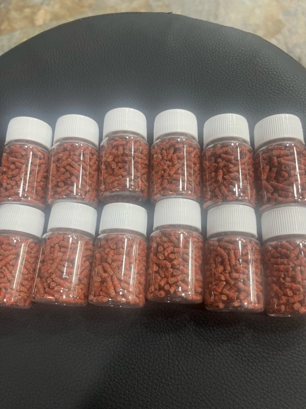 老货老颗粒二毫米超细皮筋颗粒绑好的 300颗左右 20克