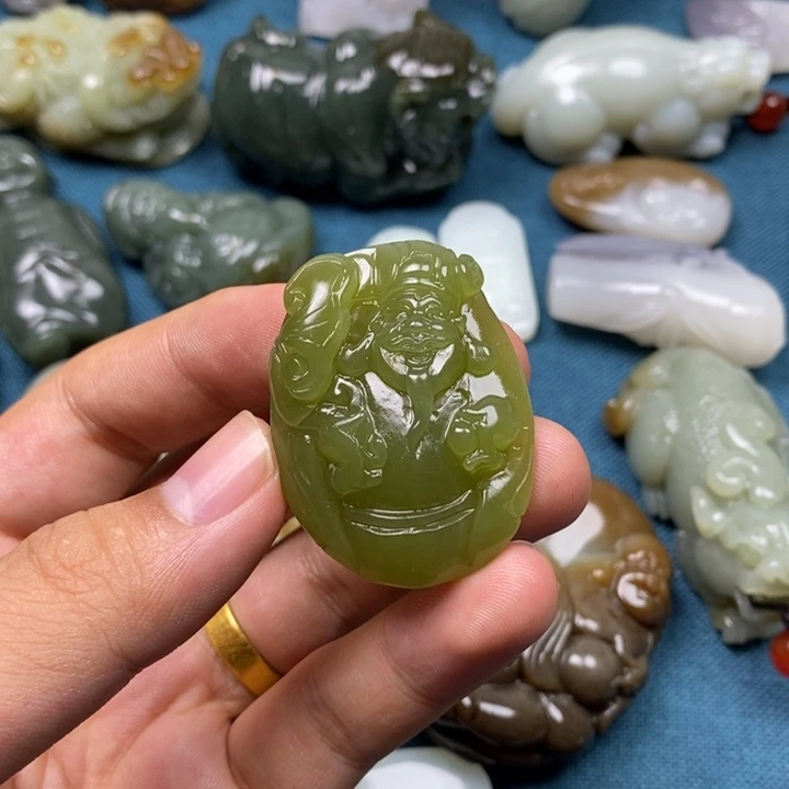 未镶嵌和田玉挂件