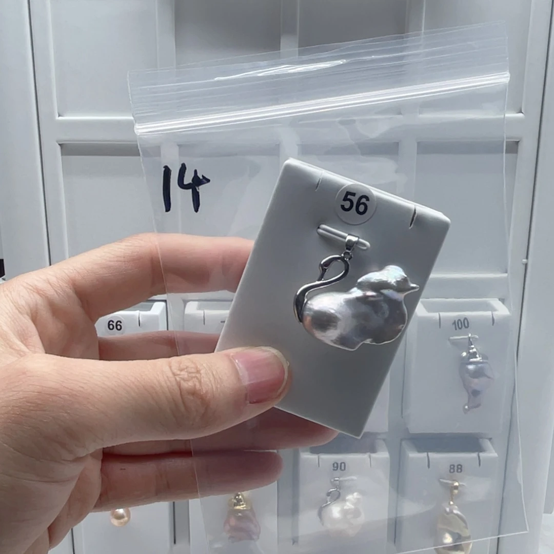 合金淡水珍珠颈饰