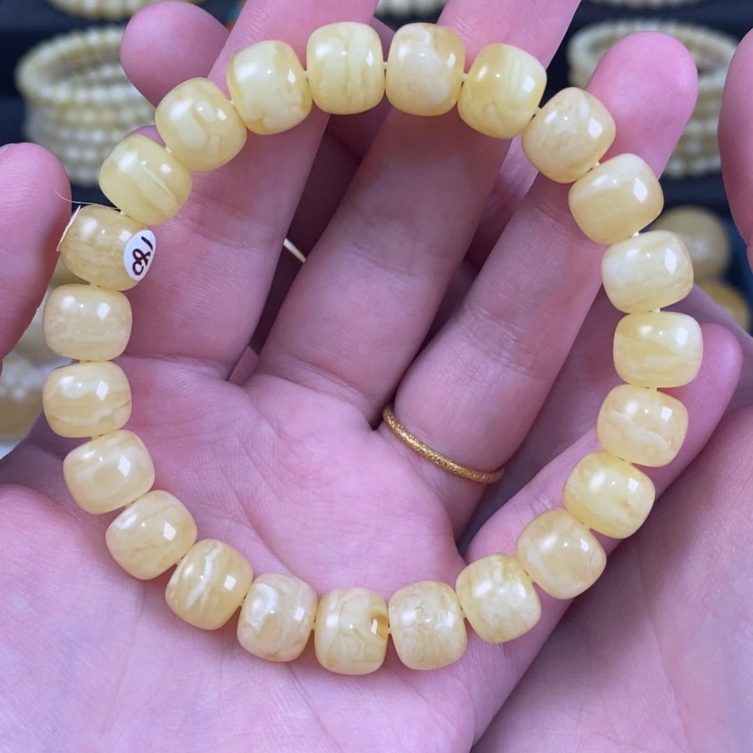 蜜蜡未镶嵌珠宝奇石10