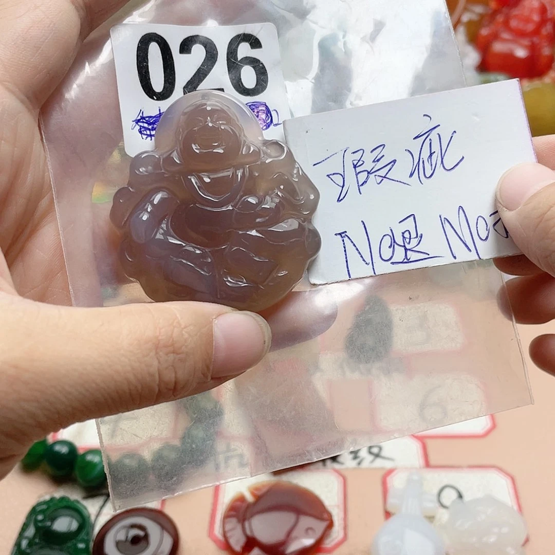 合金颈饰玛瑙/玉髓老**路