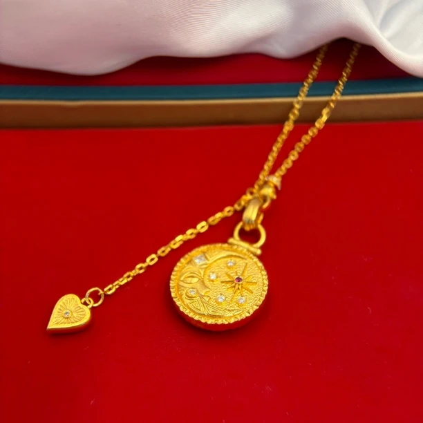 坠链均足银锆石 星月项链——日月星辰