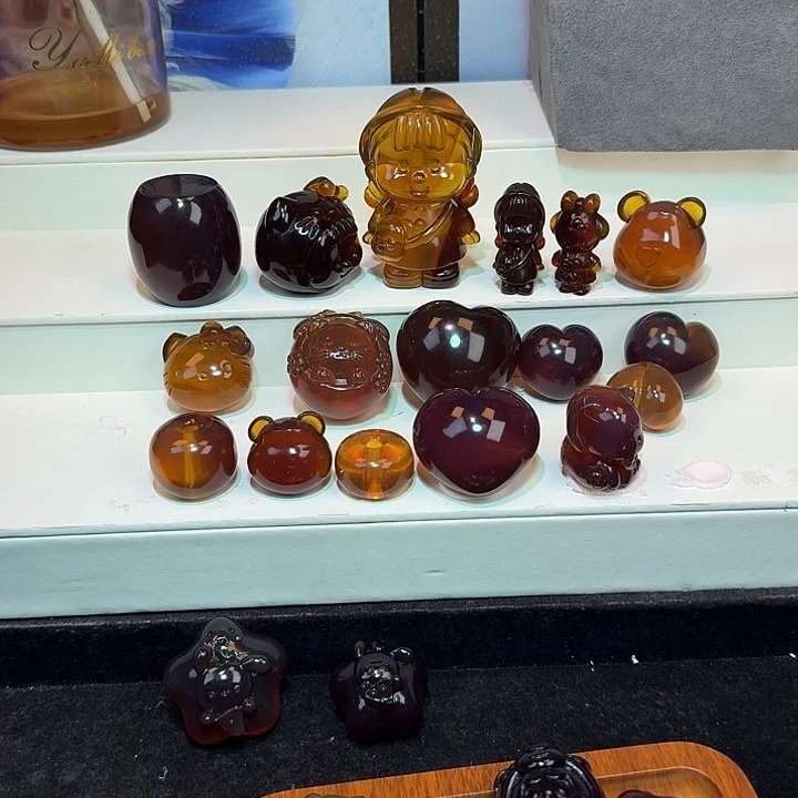 未镶嵌颈饰琥珀琥珀