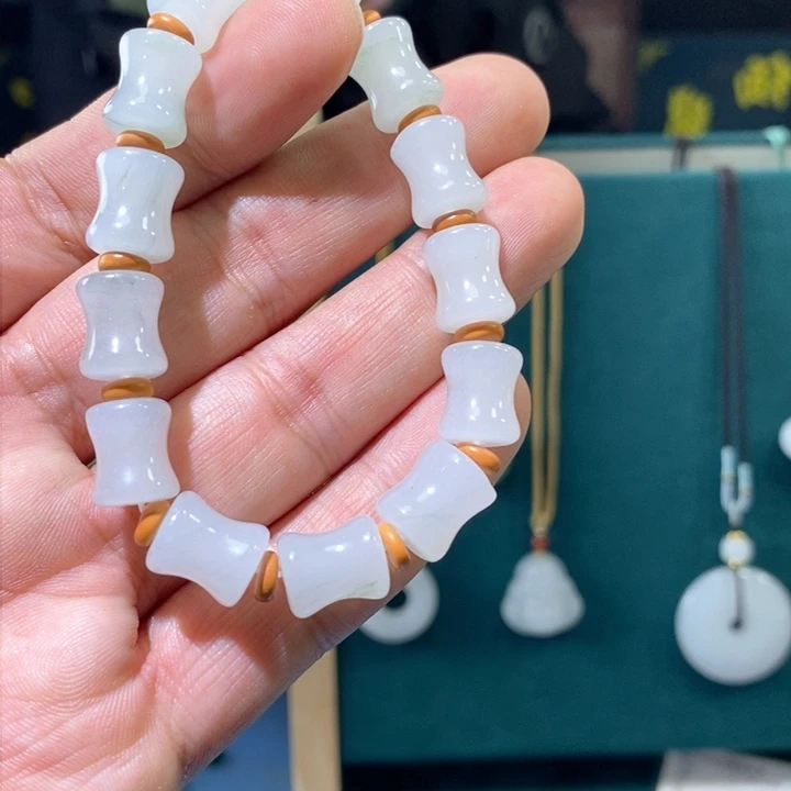 石英质玉（金丝玉）手链未镶嵌