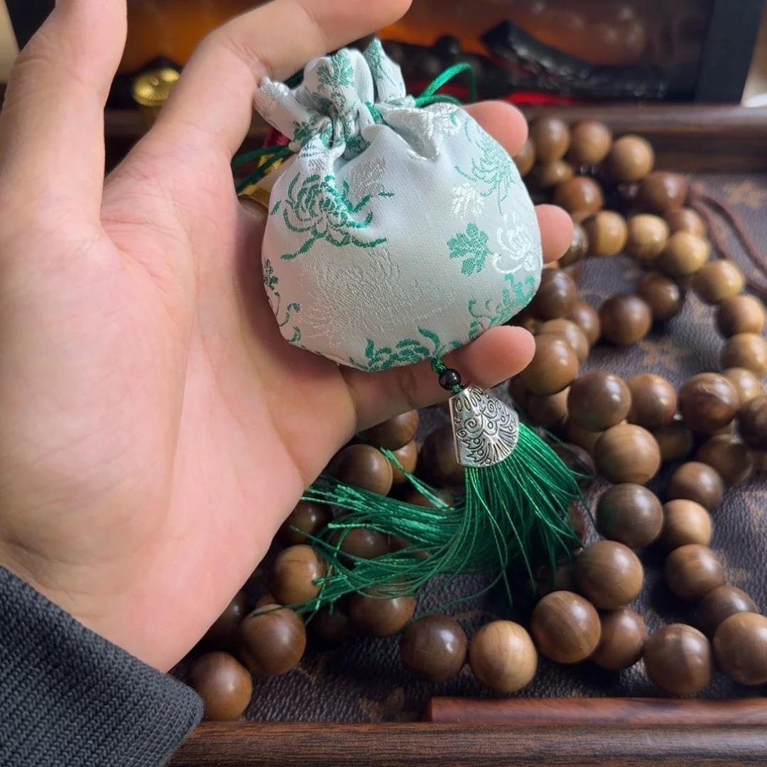 其他檀香木香包阴沉20克