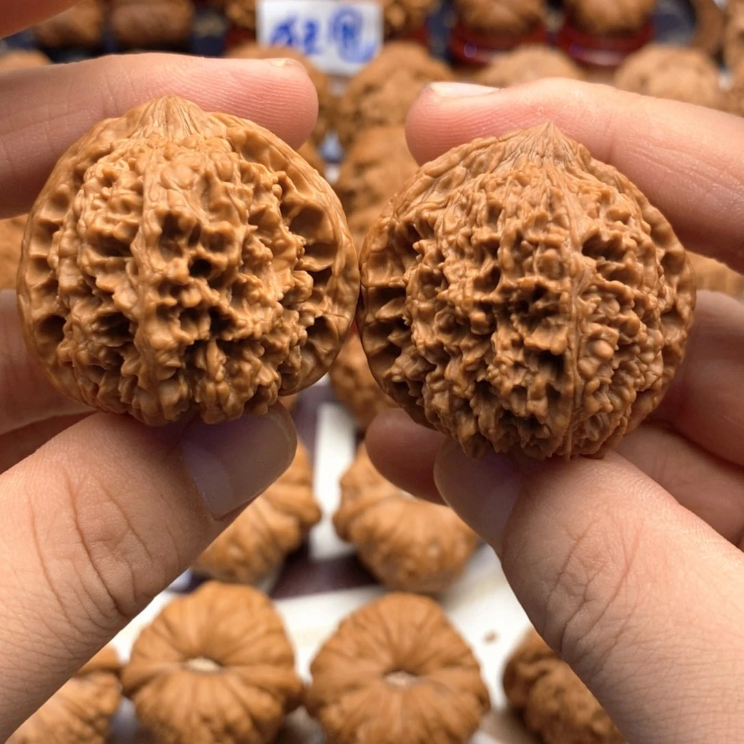 【闪购商品】文玩核桃把件42尺 全品满天星 13