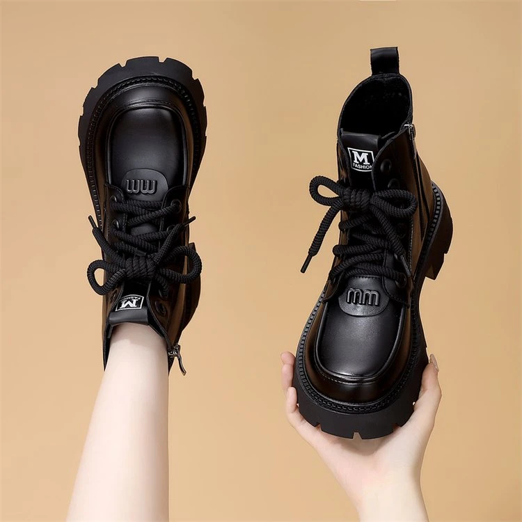 【万达撤柜】英伦风女秋冬2025新款马丁靴秋季靴子靴子百搭女鞋