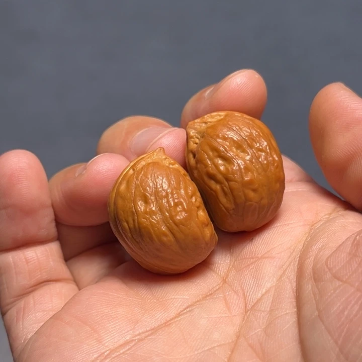 文玩核桃把件半壁5489