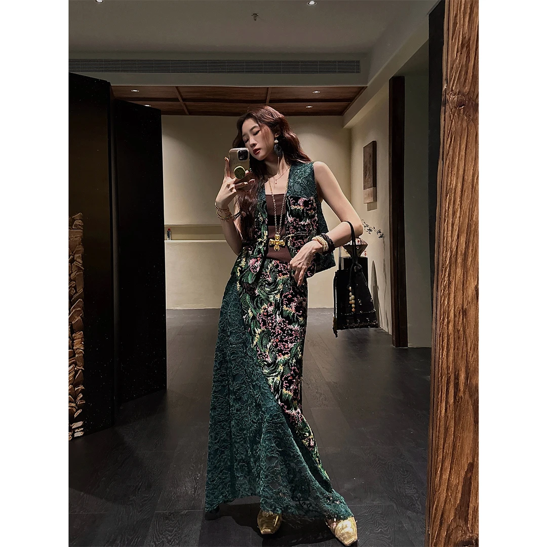 三吉黑花【十三渡】100桑蚕丝丝绒绣花定巨好看的两件套套装高级