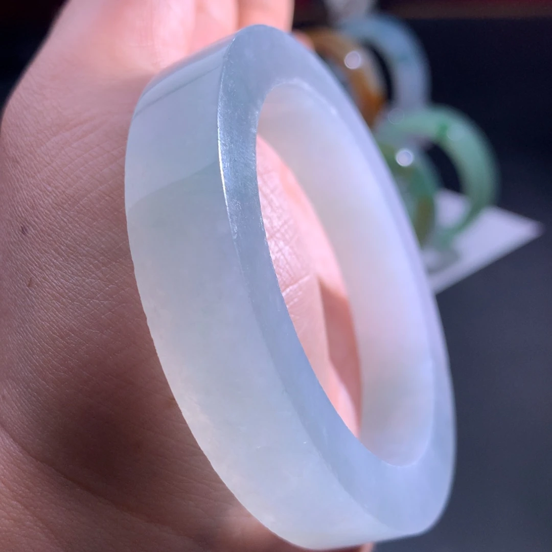 定制翡翠未镶嵌特价大漏