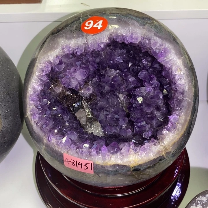 未镶嵌水晶大型摆件（非配饰）