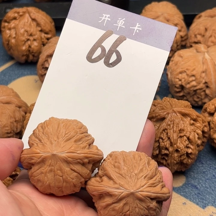 吊坠文玩核桃带*铁锤 38全品 66