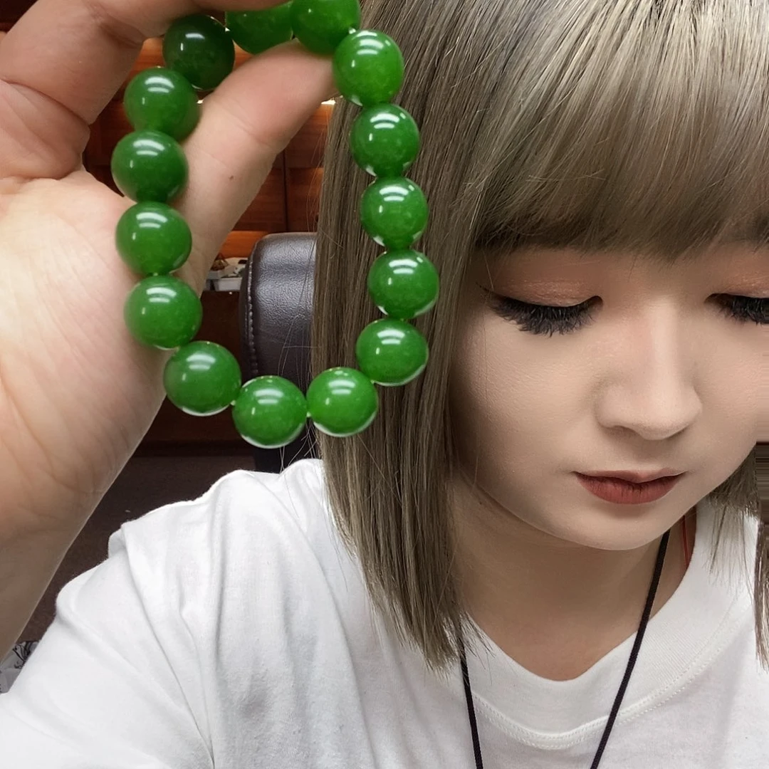 陈***峥岫玉未镶嵌手链多样性