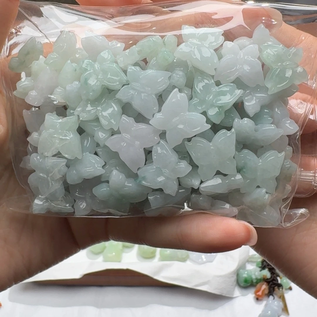 未镶嵌挂件翡翠福利1个，不包邮，拍一单邮费发货