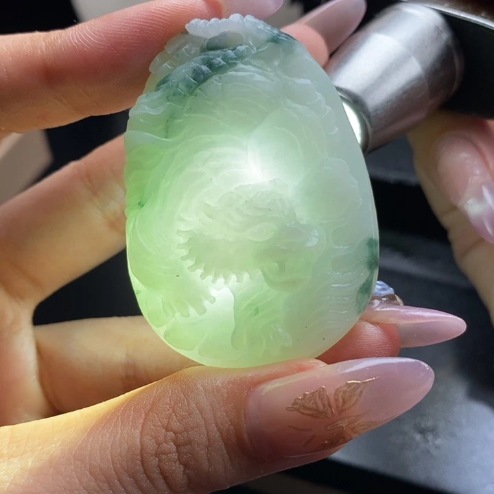 未镶嵌定制翡翠虎牌