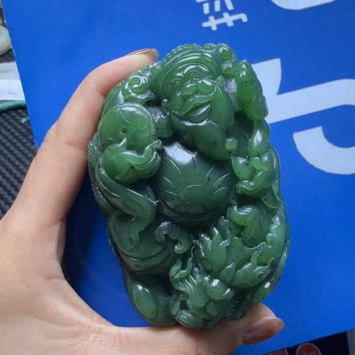 咖***纸和田玉未镶嵌把件