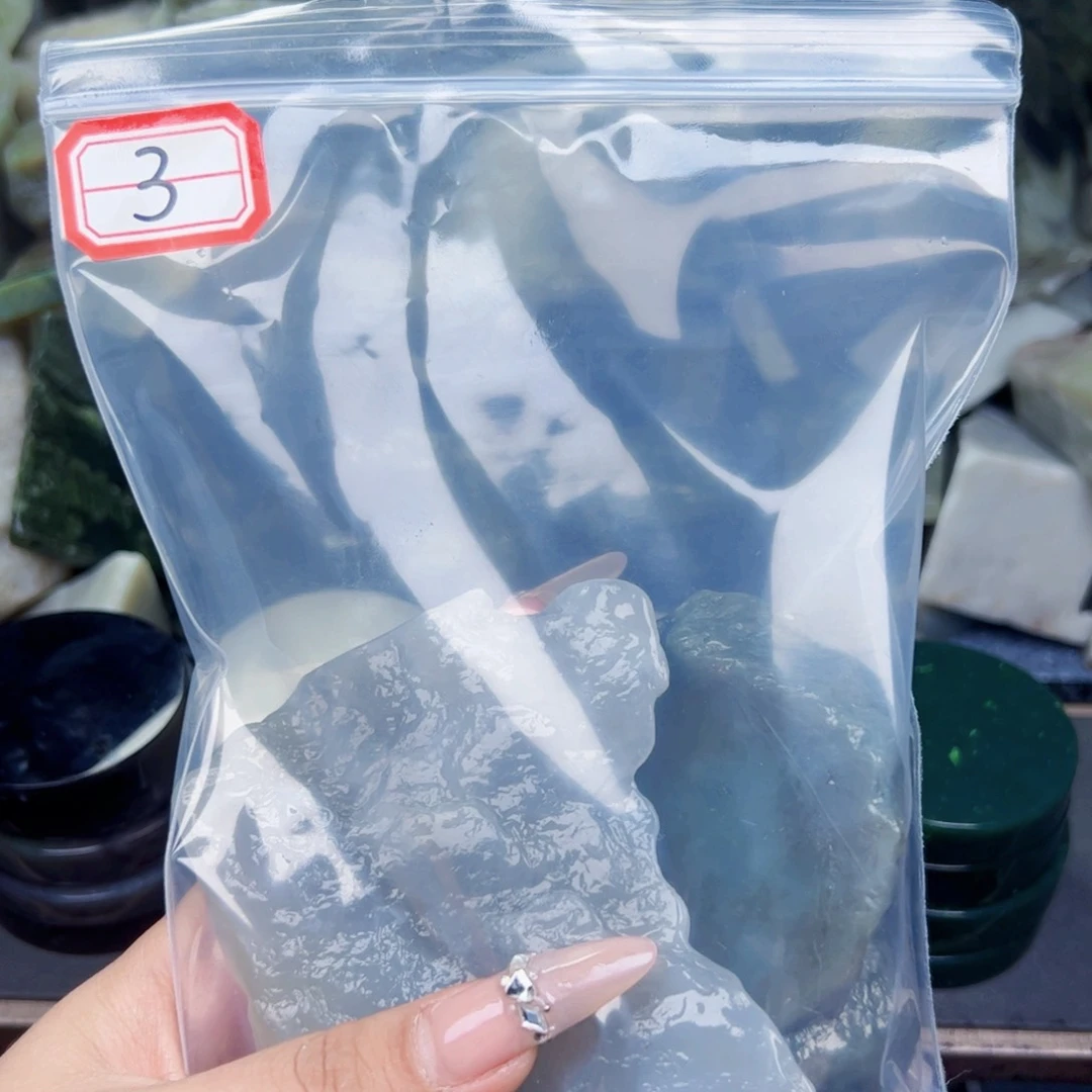 和田玉和田玉边角料未镶嵌