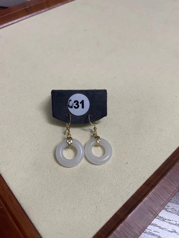 天然和田白玉耳饰 031