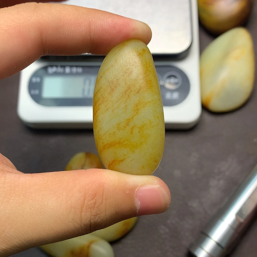 和田玉（糖玉）未镶嵌挂件