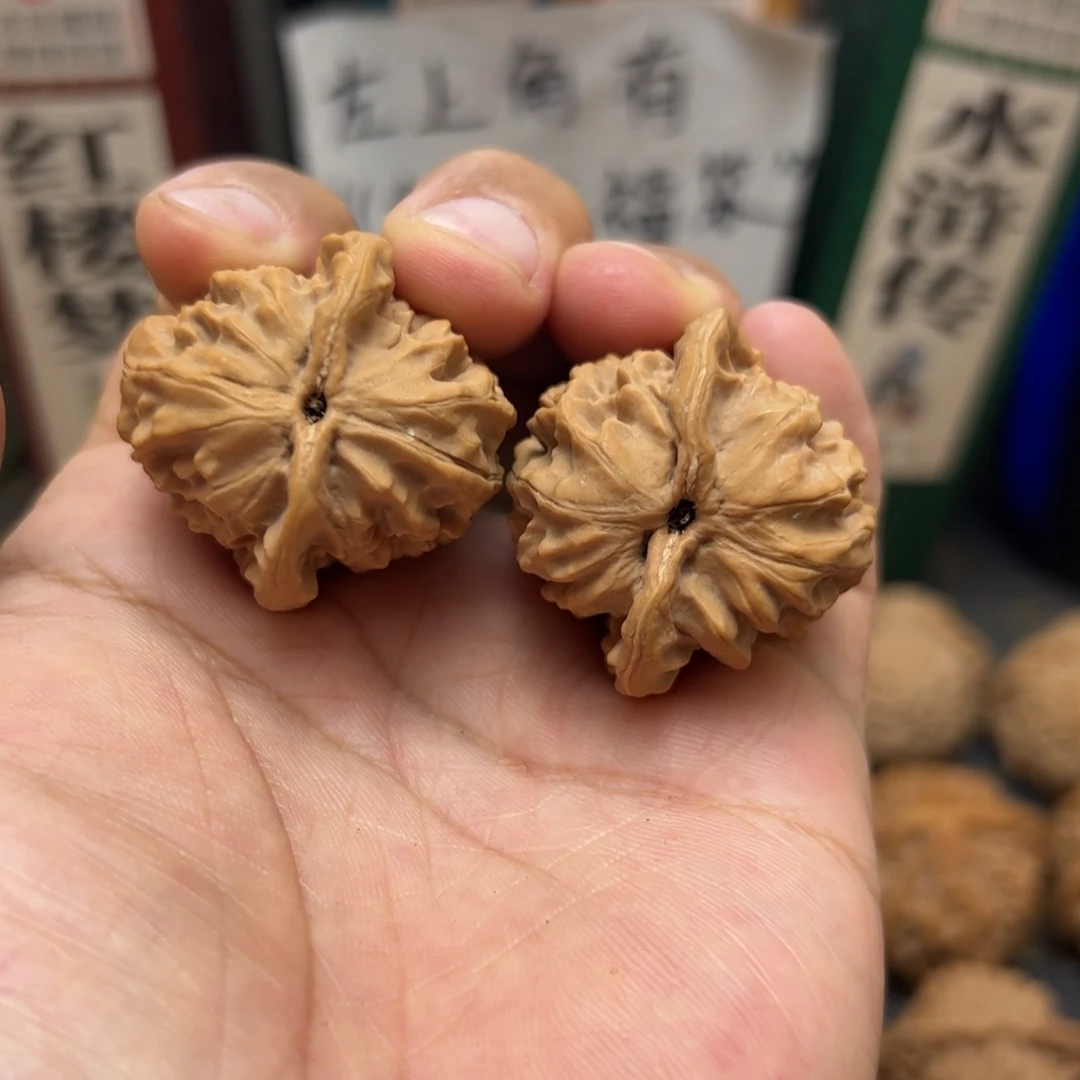 文玩核桃把件35全品野生四眼