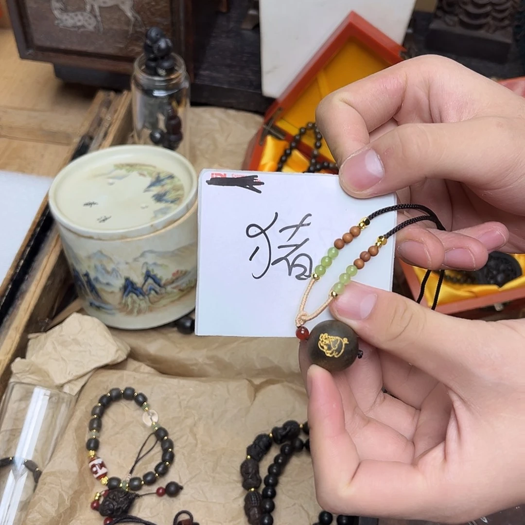 大叶紫檀（黑酸枝木类）