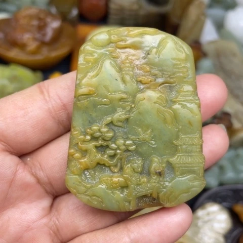 蛇纹石玉未镶嵌颈饰25