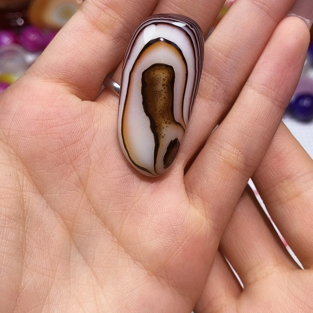 学***未镶嵌玛瑙/玉髓珠宝奇石