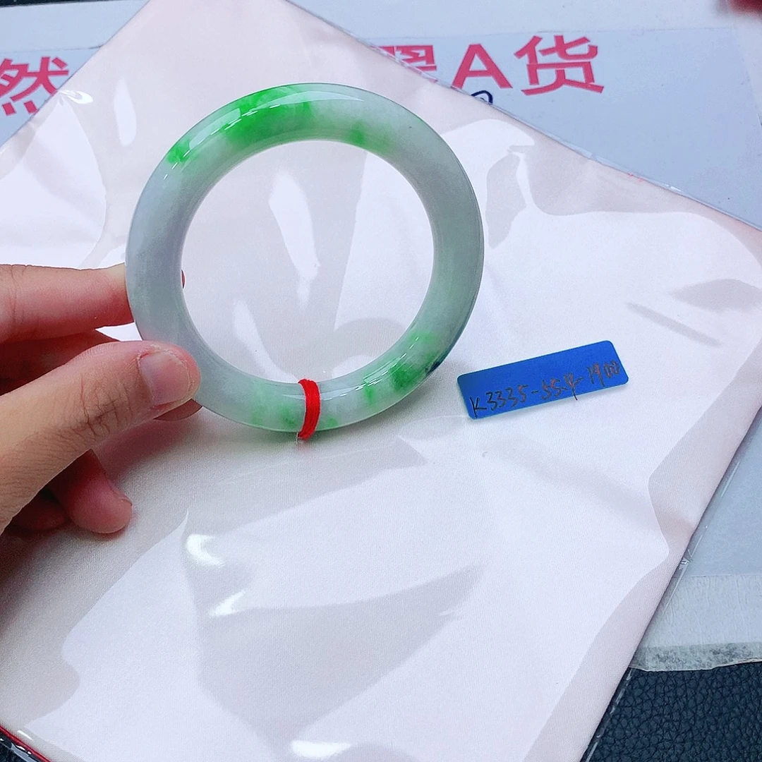 翡翠未镶嵌手镯我