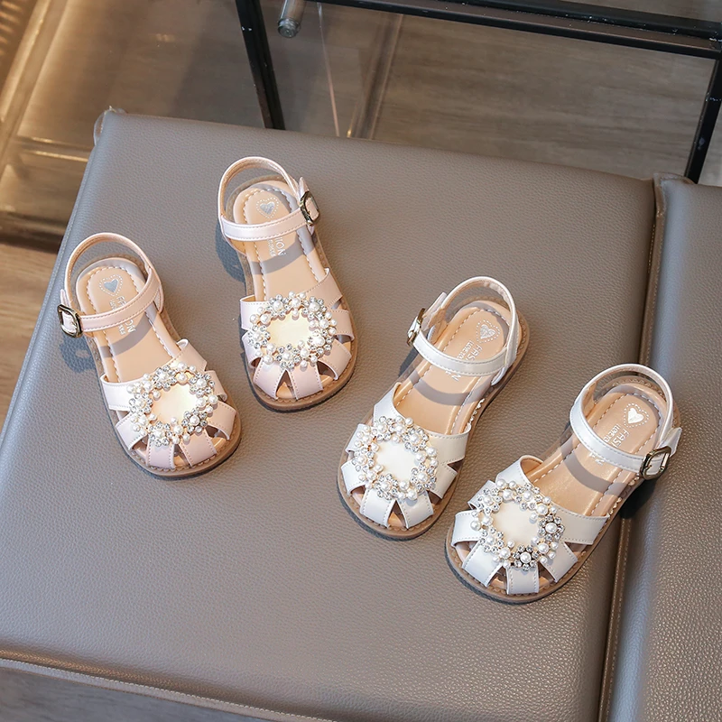 女童公主鞋夏款2025儿童水晶单鞋软底珍珠包头鞋魔术贴女宝宝凉鞋