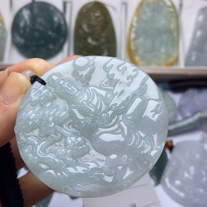 翡翠未镶嵌挂件翡翠