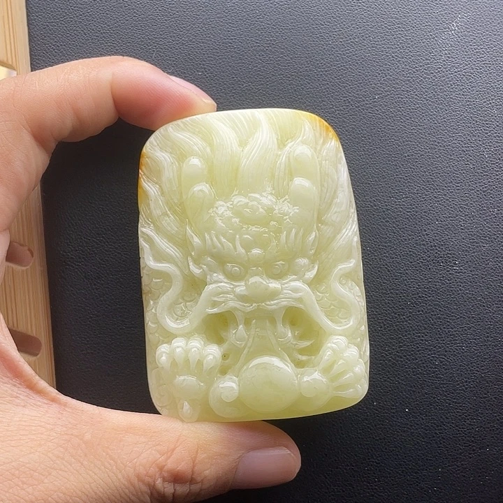 琥珀颈饰未镶嵌天然琥珀蜜蜡