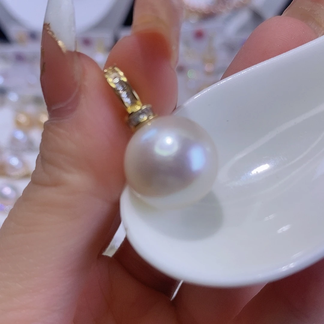 淡水珍珠合金颈饰