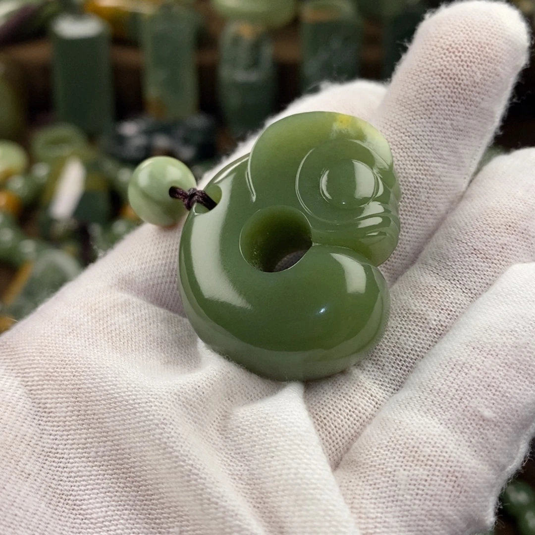 岫岩河磨玉（透闪石质玉）未镶嵌颈饰