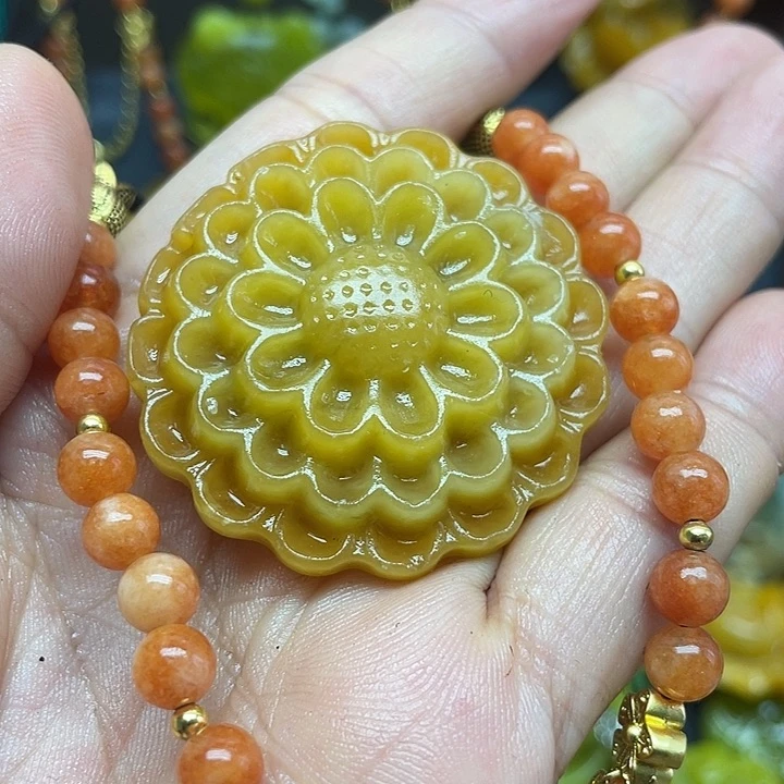 未镶嵌蛇纹石玉颈饰