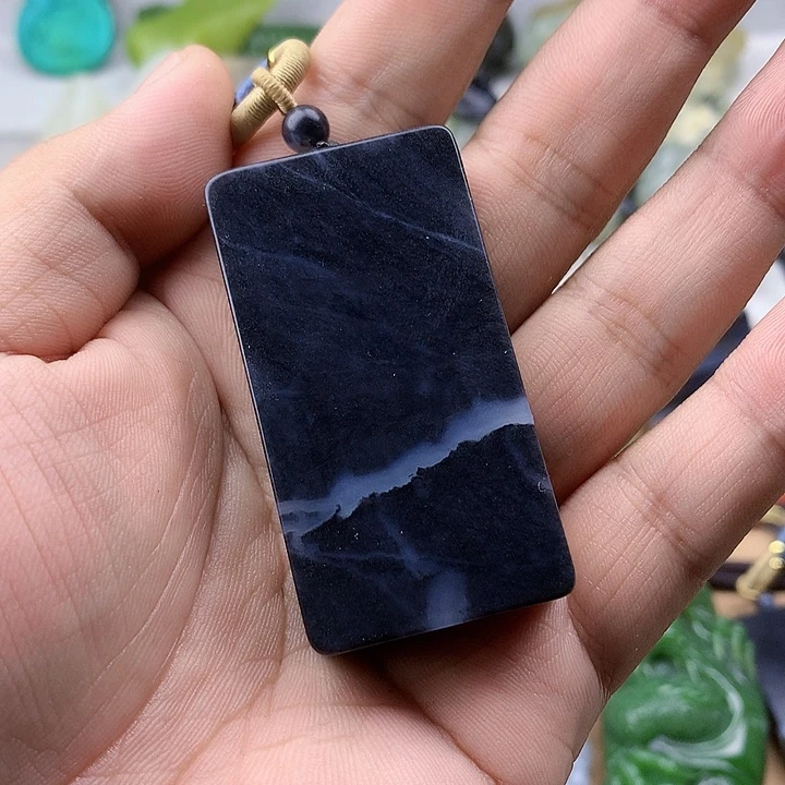 和田玉未镶嵌颈饰顾***e