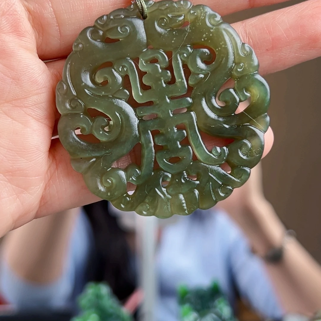 和田玉（糖玉）未镶嵌颈饰
