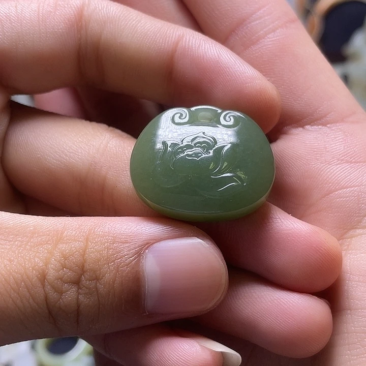 和田玉（糖玉）未镶嵌颈饰