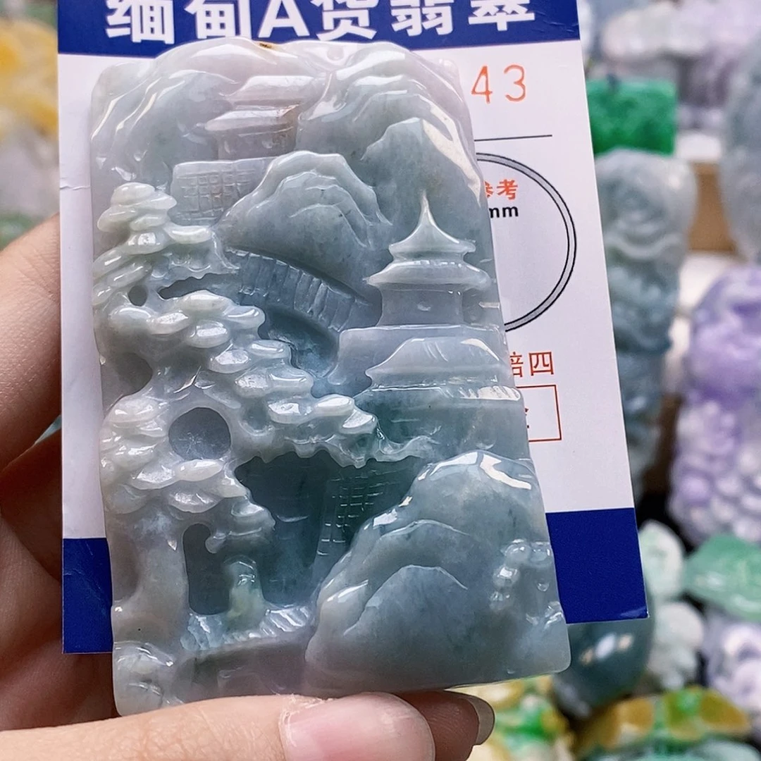 吊坠(不含链)未镶嵌翡翠